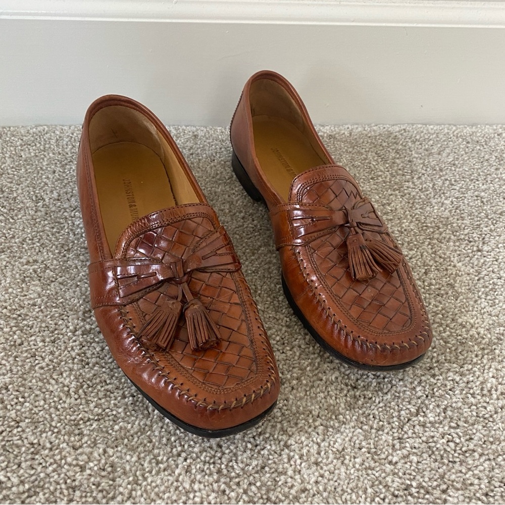 Johnston & Murphy Tan Woven Tassel Loafers Size 8.5